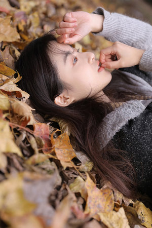 公交车最后一排被群C的视频