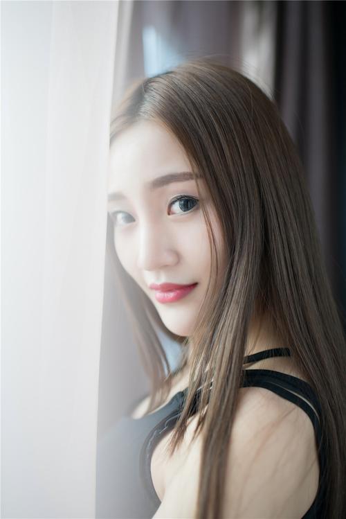 小坂めぐる