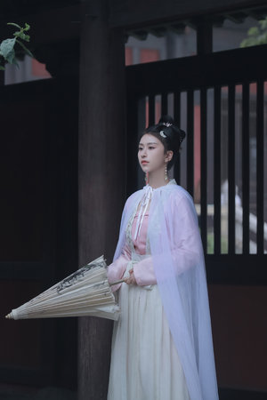 电视剧古村女人全集