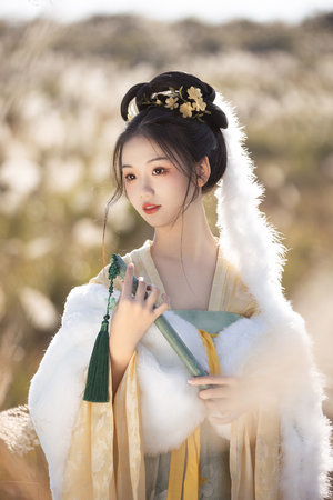 宝宝把腿开大点就不疼了